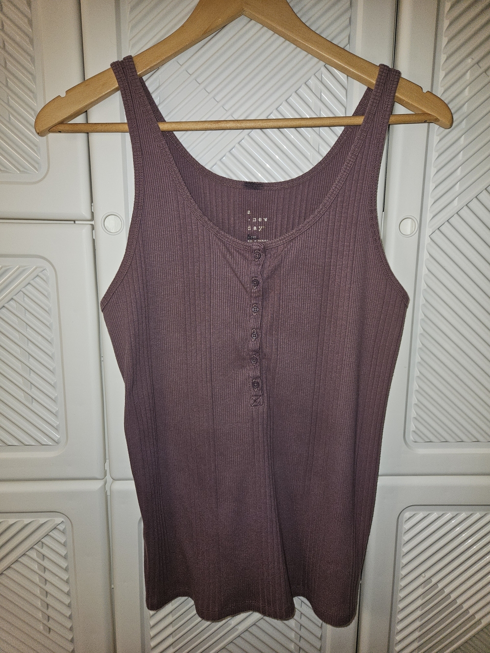 a new day Ribbed Henley Tank Top - Mauve